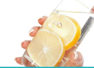 9 მიზეზი, იმისა, თუ რატომ უნდა დალიოთ თბილი ლიმონიანი წყალი  ყოველდღე!