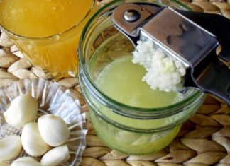 ბებიის გაკეთებულ ნივრიან წყალს უამრავი დაავადების განკურნება შეუძლია