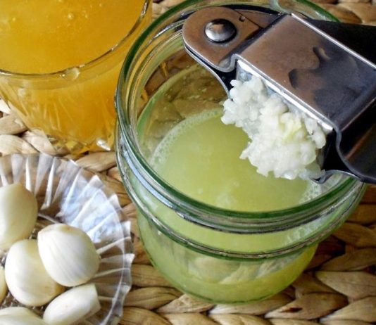 ბებიის გაკეთებულ ნივრიან წყალს უამრავი დაავადების განკურნება შეუძლია