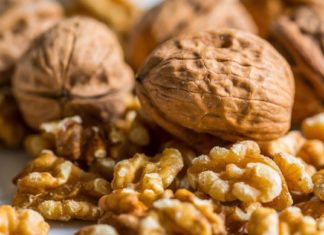 იცით რა დაემართება თქვენს ორგანიზმს თუ დღეში 5 ნიგოზს შეჭამთ? ეს უნდა იცოდეთ