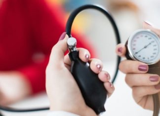 ხალხური მედიცინა გთავაზობთ 20 მეთოდს, თუ როგორ უნდა დაიწიოთ წნევა. მაშ ასე, შეუდექით სტატიის კითხვას!