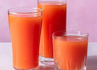 გაიწმინდეთ ორგანიზმი ქოლესტერინისგან პომიდვრის წვენის დახმარებით. მისი მომზადება მარტივია