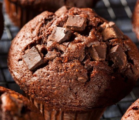 შოკოლადის მაფინები ორეოს ნამცხვრებით და თეთრი შოკოლადით , ახლავე დაიწყეთ ამ საოცრების მომზადება.