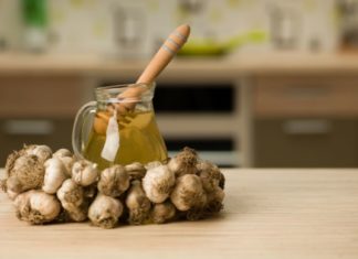 მიიღეთ ნიორი და თაფლი უზმოზე. ამ ნარევს შეუძლია მრავალი დაავადების განკურნება!