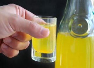 დალიეთ ეს კურკუმას სასმელი პარაზიტების მოსაშორებლად და თქვენი ნაწლავის გასაწმენდად!