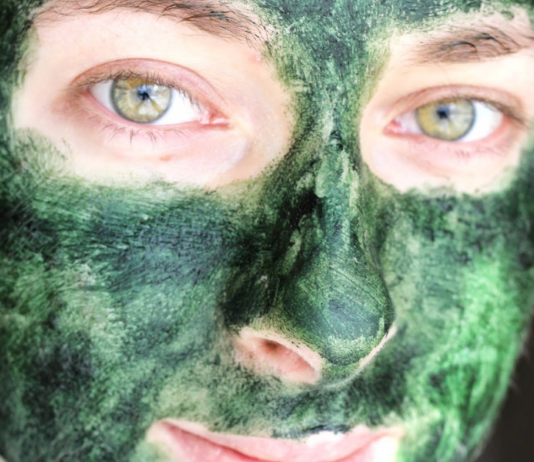 სპირულინას დახმარებით შესაძლებელია ერთხელ და სამუდამოდ ნაოჭების მოშორება!