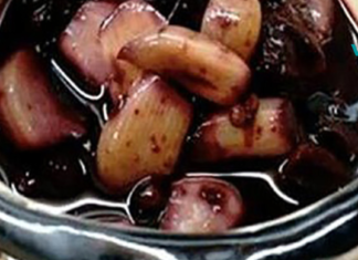 ნიორი და ღვინო, ძლიერი ბუნებრივი საშუალება, რომელიც მკურნალობს 100-ზე მეტ დაავადებას. ისწავლეთ მისი მომზადება!