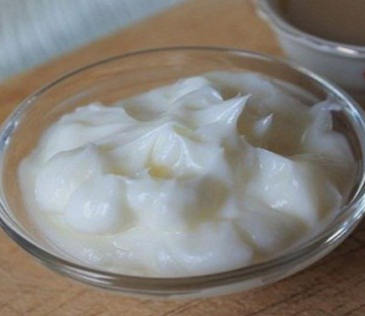 ხელნაკეთი კრემი ნაოჭების საწინააღმდეგოდ!